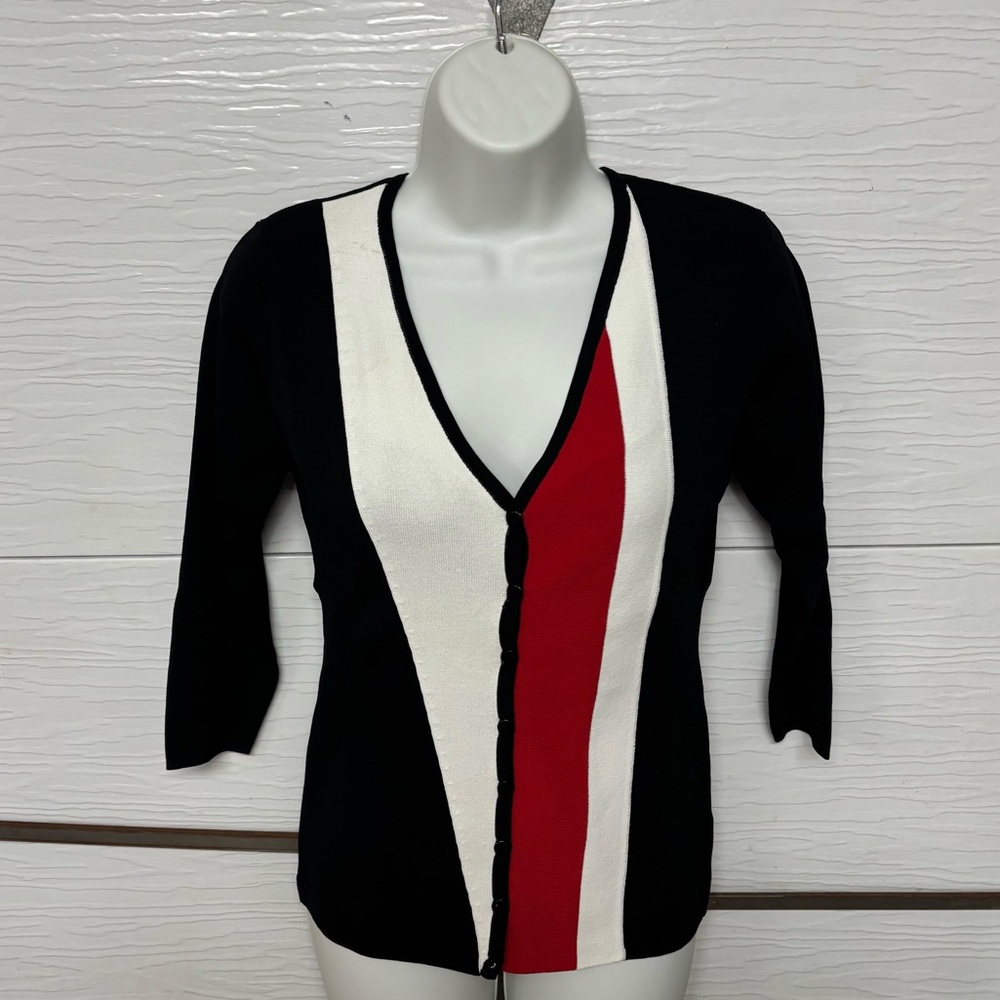 NWOT button front cardigan sweater size medium